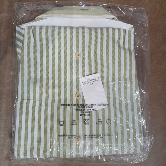 New Henry Jacobson, size Large, striped sport shirt w/one-piece, two-tone collar - Picture 2 of 3